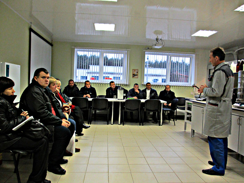 Семинар в кормовой лаборатории Унибокс